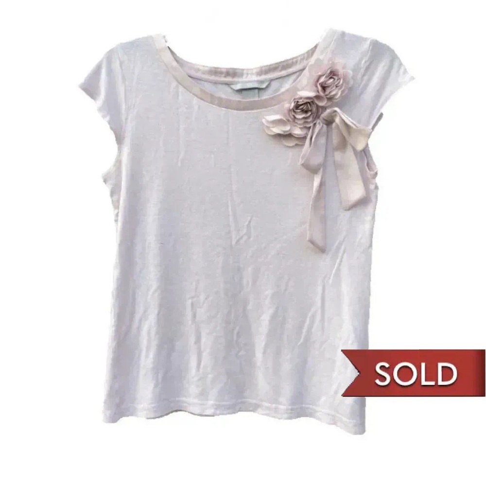 H&M blush satin flower and bow short sleeve blouse - Picture 1 of 7